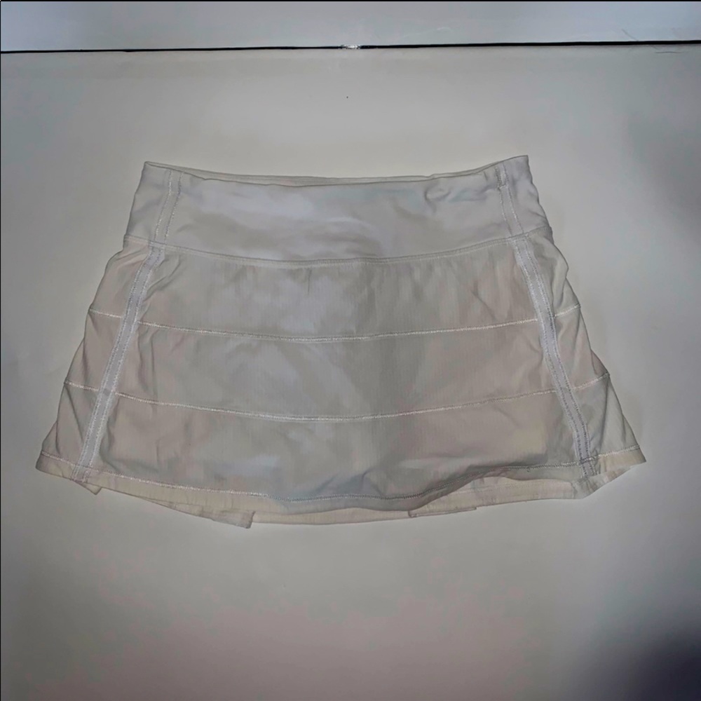 Lululemon pace rival skirt